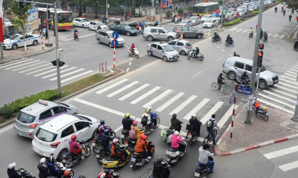 Mức phạt xe máy không tuân thủ các quy định về nhường đường tại nơi đường giao nhau